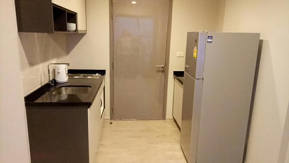 The Base Pattaya By Feng Apartment Bagian luar foto