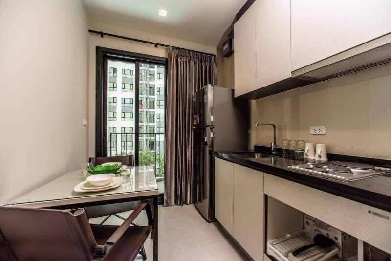 The Base Pattaya By Feng Apartment Bagian luar foto