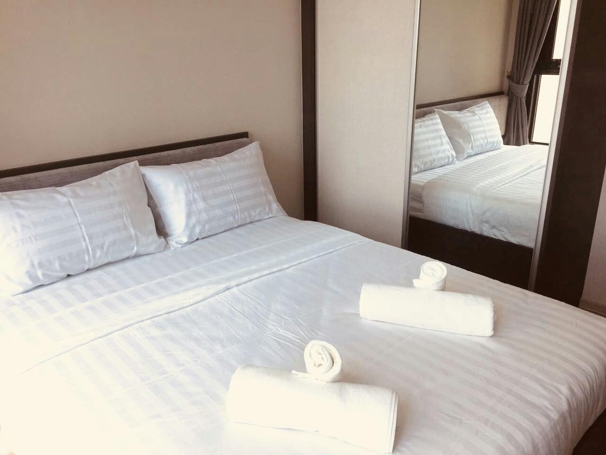The Base Pattaya By Feng Apartment Bagian luar foto